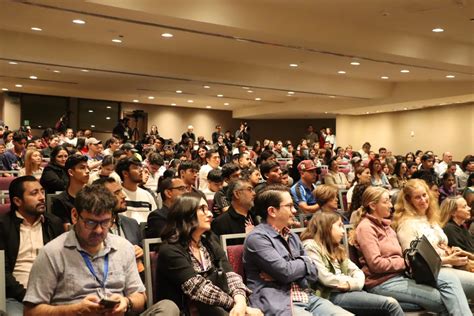 Cambio de paradigmas en las nuevas políticas Centro Universitario de