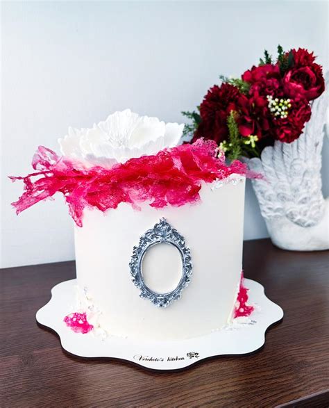 Elegant Cake Decorated Cake By Vyara Blagoeva Cakesdecor