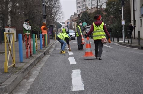 Toulouse Sécurité aux abords des écoles des rues sans voitures vont