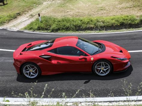 Ferrari F8 Tributo Le Foto In Strada Della Nuova V8 Il Sole 24 Ore