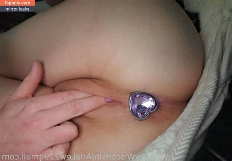 Lynn Lew Aka RealWhitneyWI Nude Leaks OnlyFans Photo Faponic