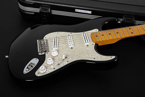 Fender American Vintage Dave Murray Stratocaster Bigfoot Guitars