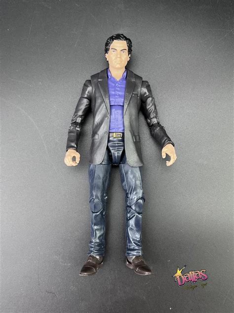 MARVEL LEGENDS BRUCE BANNER AVENGERS FIGURE AMAZON EXCLUSIVE