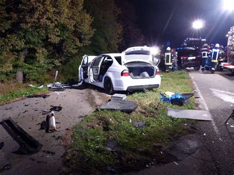 Neustadt Verkehrsunfall Mit Vier Verletzten Personen Bei Lachen