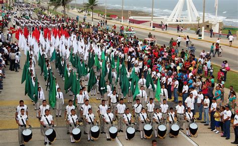 Todo Listo Para El Desfile Del 20 De Noviembre Municipio De Coatzacoalcos