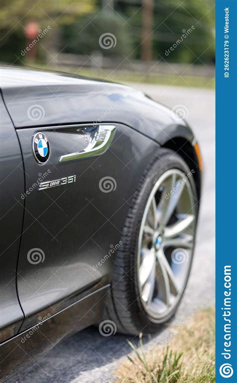 Side View Shot Of A Bmw Z4 Editorial Stock Image Image Of Auto 262623179