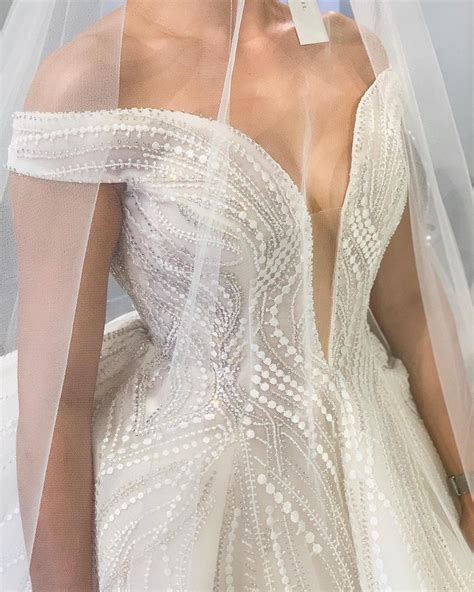 Wedding Dress With Gorgeous Details That Absolutely Breathtaking