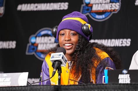 Photo Lil Wayne Shows Off His Lsu Jersey With Flau Jae Johnson