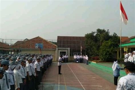 Sman 1 Cilegon Upacara Bendera Dan Pentas Siswa Peringati Hgn Bantensatu