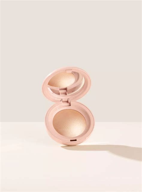 Хайлайтер Rare Beauty Positive Light Silky Touch Highlighter Exhilarate ...