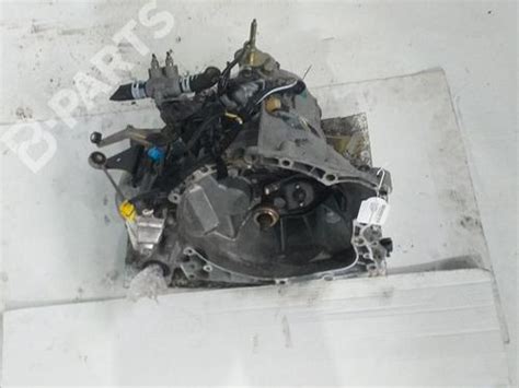 Manual Gearbox PEUGEOT 206 Hatchback 2A C 2 0 HDI 90 9357357 B Parts