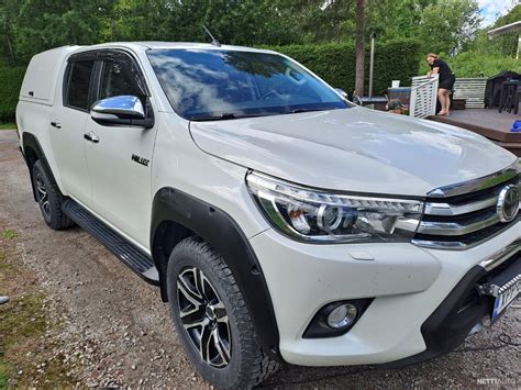 Toyota Hilux Double Cab D D Wd Automaatti Premium Avolava