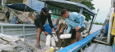 Tumpahan Minyak Nelayan Rugi Lima Hari Tidak Dapat Turun Ke Laut