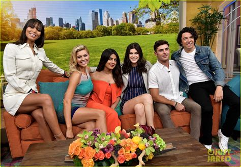 Photo Zac Efron Priyanka Chopra And Alexandra Daddario Promote