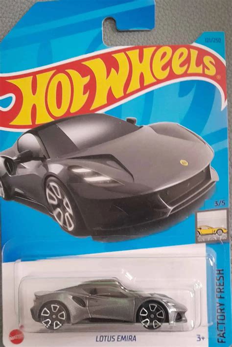 Hot Wheels Factory Fresh Lotus Emira Universo Hot Wheels