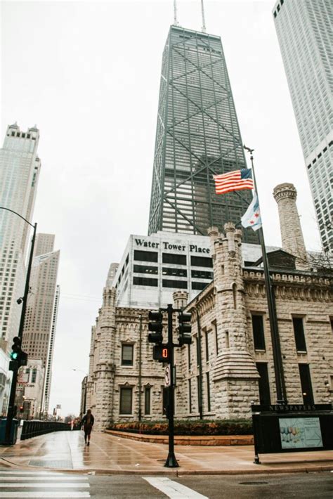 Water Tower Place Downtown Chicago Go Visit Chicago