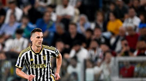 Official Milik Continues At Juventus Juventus