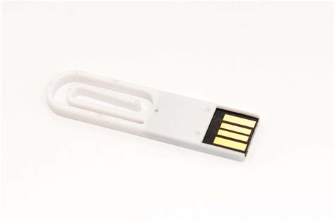 Paper Clip USB Thumb Drive IPlus USB Inc