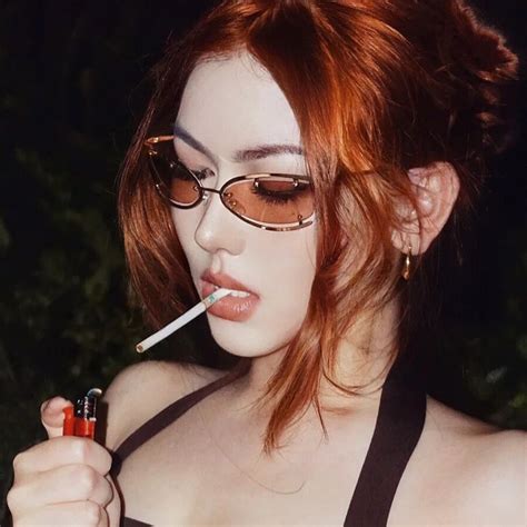 HF New Futuristic Style Sunglasses For Women Fashion Y2K Millennium Hot Girl Shades Trendy