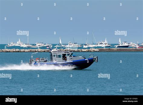 Chicago Police Marine Unit Fast Patrol Boat Stock Photo Alamy