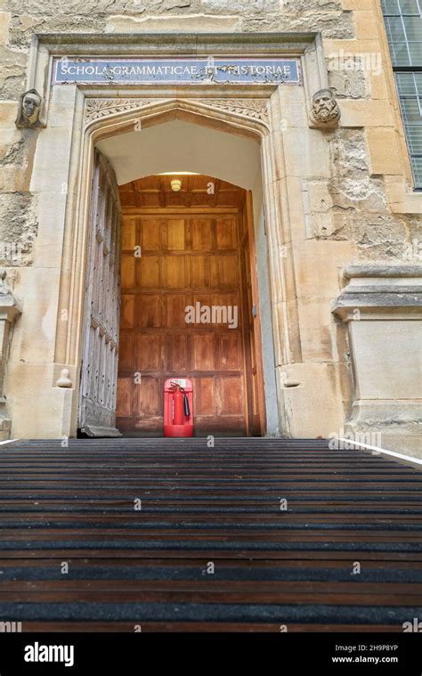 School Of Grammar And History Entrance The Old Bodleian Library