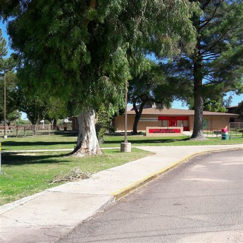 Cross Middle School - Education in Tucson