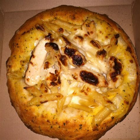 Grilled Chicken Alfredo In A Bread Bowl So Good Dominos Chicken