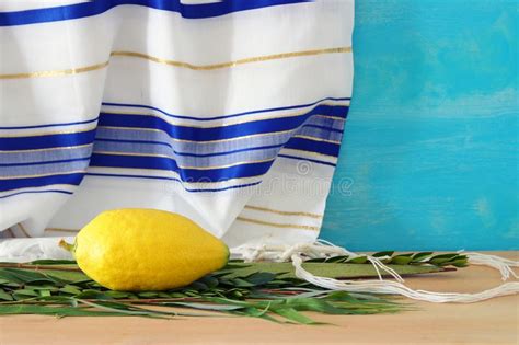 Festival Jud O De Sukkot S Mbolos Tradicionales Las Cuatro Especies