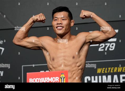 LAS VEGAS NV September 9 Li Jingliang Steps On The Scale For The