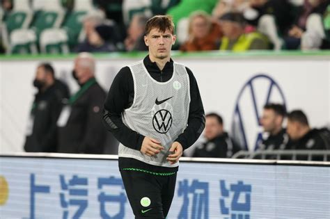 Bericht Hannover Mit Interesse An Wolfsburgs Bartosz Bialek Liga