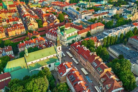 Premium Photo Old City In Warsaw