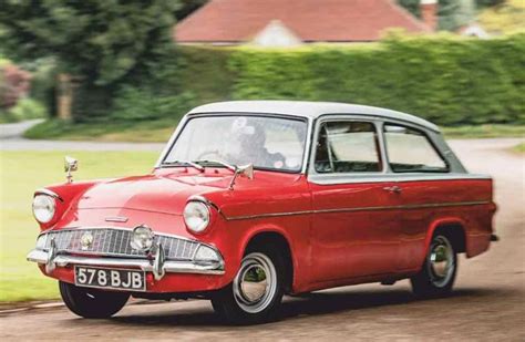 1962 Ford Anglia 105E Touring - Drive