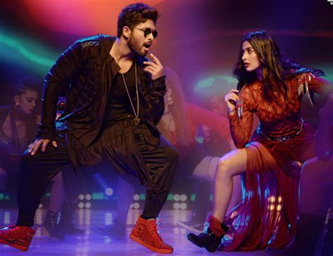 6 Allu Arjun Dance Videos That Have The Best Dance Moves And Styling