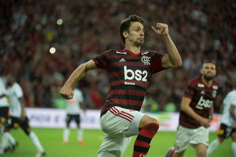 Flamengo Vence Novamente O Corinthians E Segue Na Copa Do Brasil