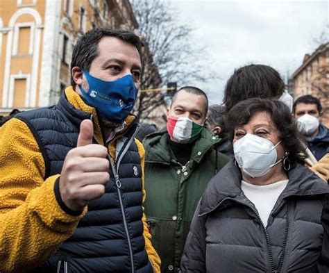 Matteo Salvini On Twitter Una Domenica Mattina Romana Al Mercato Di