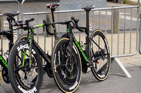 Giro101 Tech: Prototype Cannondale System Six aero disc road bike spotted under Drapac! | Road ...