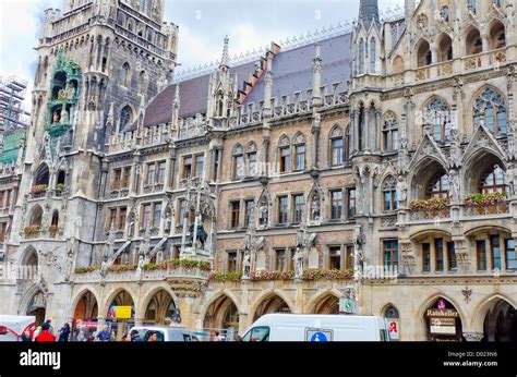 The Glockenspiel at Marienplatz Stock Photo - Alamy