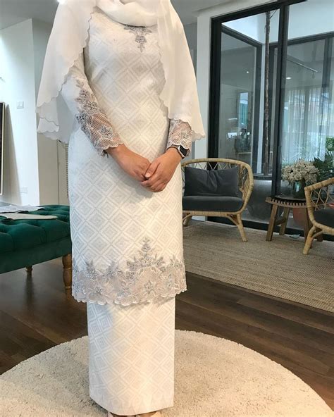 Baju Kurung Songket Pengantin Brandon McDonald