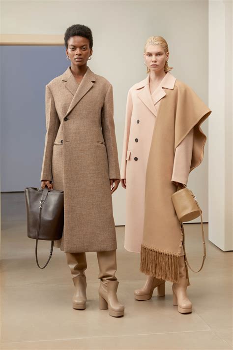 Jil Sander Pre Fall Collection Vogue Coat Fashion Autumn