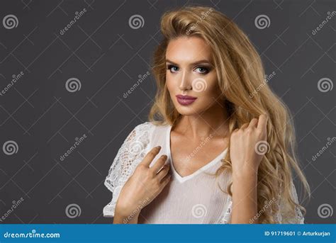 Glamorous Curvy Blonde Woman Stock Image Image Of Blond Leisure