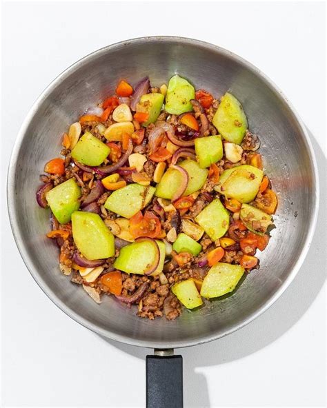 How To Use Sayote From Pickles To Apple Pie Filling Pepperph
