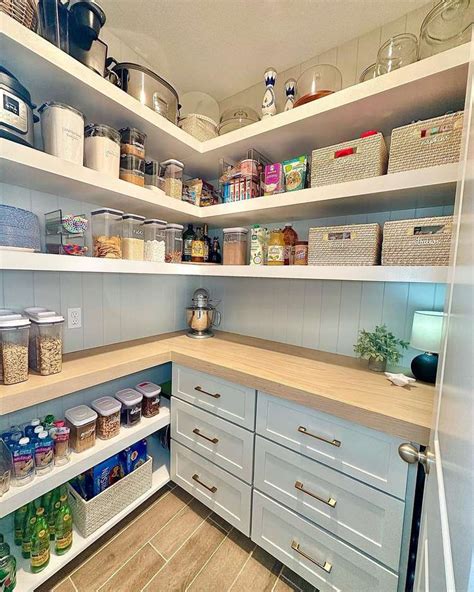 37 Corner Pantry Ideas That Maximize Space And Style