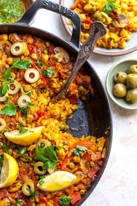 Authentic Spanish Vegetable Paella Recipe | Besto Blog