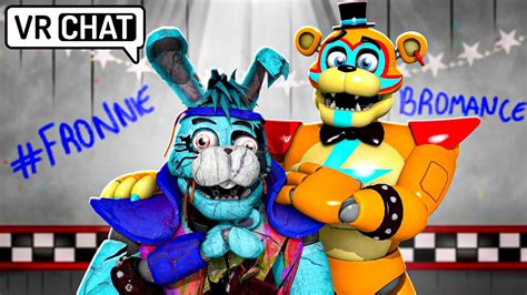 Glamrock Freddy's BROMANCE with Glamrock Bonnie #FRONNIE in VRCHAT - YouTube