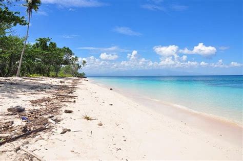 Lemo Beach in Bulukumba Regency, South Sulawesi | South sulawesi, Indonesia tourism, Beach