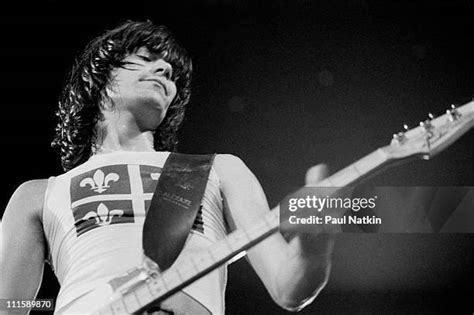 Dee Dee Ramone Photos And Premium High Res Pictures Getty Images