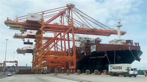 Contecon Guayaquil S A Cgsa Handles Its Largest Boxship Ictsi