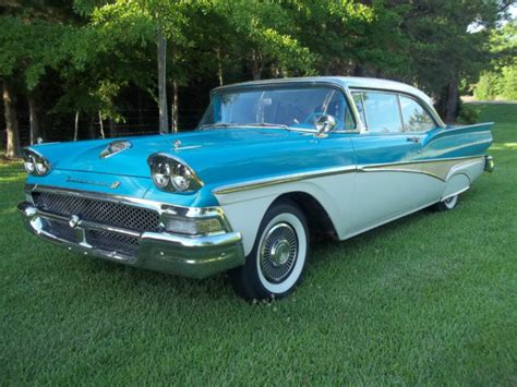 Photo 1958 Ford Fairlane 500 2 Door Hardtop 1 1 58 Ford Fairlane