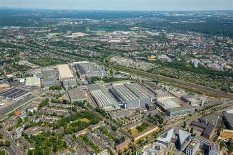 D Sseldorf Aus Der Vogelperspektive Werksgel Nde Der Daimler Ag In