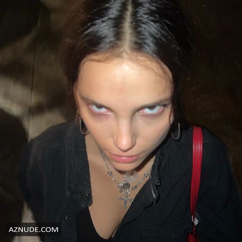 Inde Navarrette Hot Pictures AZNude